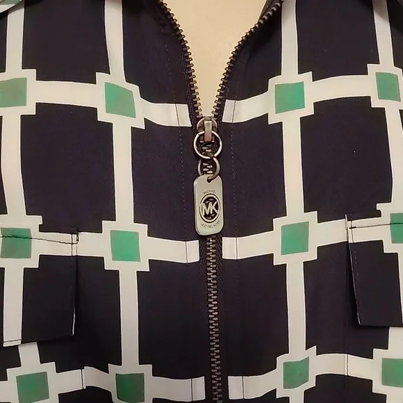 NWOT MICHAEL KORS FULL ZIP BLOUSE Unique Print - Picture 3 of 12